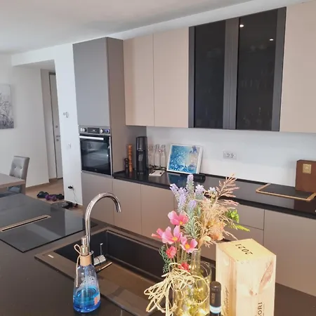 Lostelada Sul Di Semesterbostad Colico