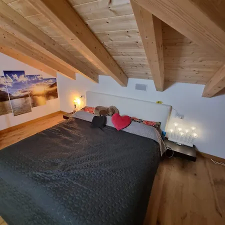 Semesterbostad Lostelada Sul Di Colico